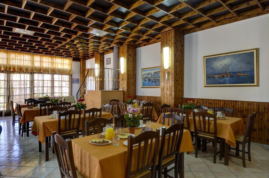 Izela Hotel Kala Nera Exteriör bild